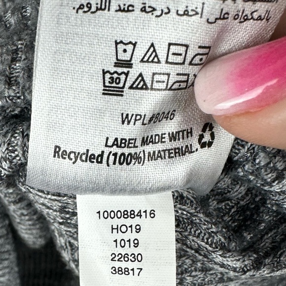 Heather Gray V Neck Puff Flounce Sleeve Top - Picture 11 of 13